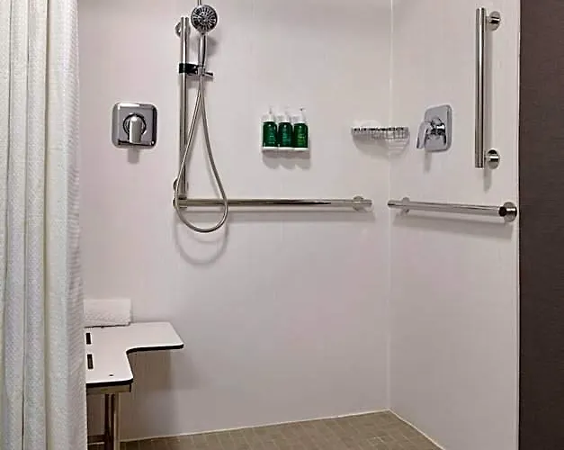 Hotel Courtyard Chicago 3*